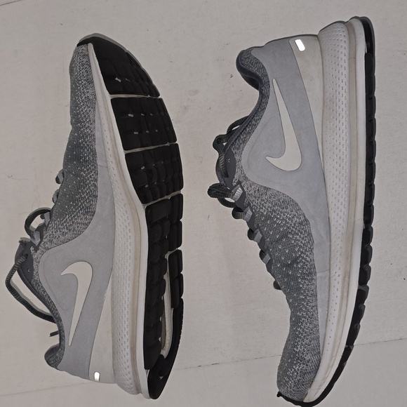 Nike Air Zoom Vomero 13 Wolf Grey Womens Size 9.5 - Picture 14 of 16